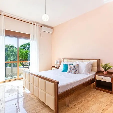 Radhima Res 112 - Double Room, Sea View Appartement
